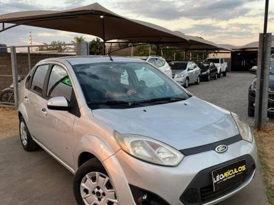 FORD FIESTA 1.6 ROCAM SEDAN 8V FLEX 4P MANUAL FORD FIESTA 1.6 ROCAM SEDAN 8V FLEX 4P MANUAL